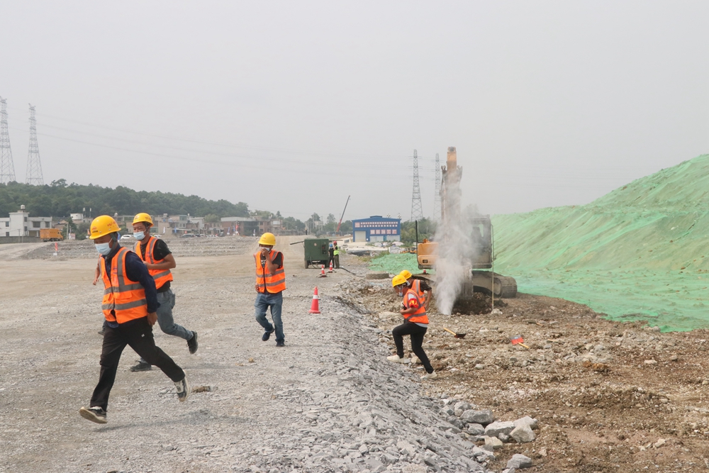 2022年安全生產(chǎn)月燃?xì)庑孤?yīng)急救援演練活動(圖9)